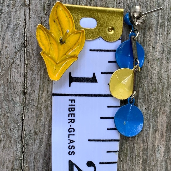 Vintage Metal and Enamel Painted Earrings Blue and Yellow - Picture 5 of 5